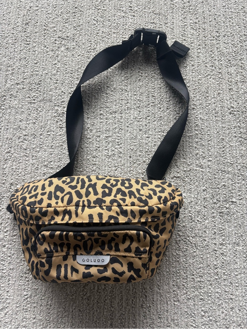 Leopard Print Crossbody Belt Bag in Tan/Black